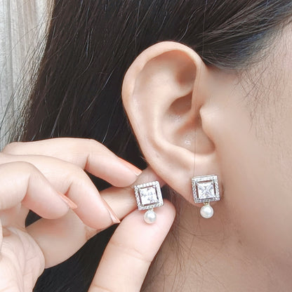 Pearl Play Affair Necklace Set