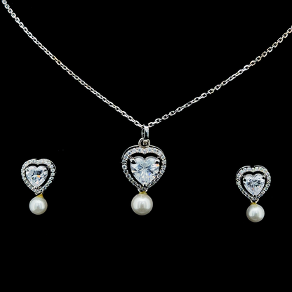 Heartfelt Radiance Necklace Set