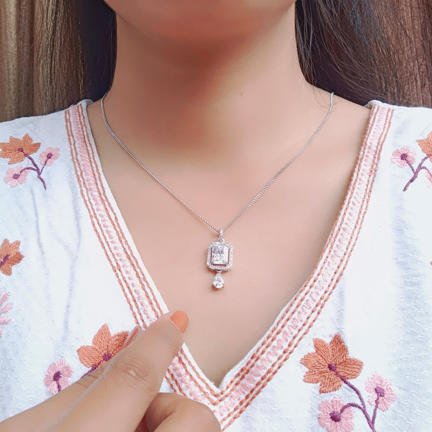 Queen of Stares Necklace Set