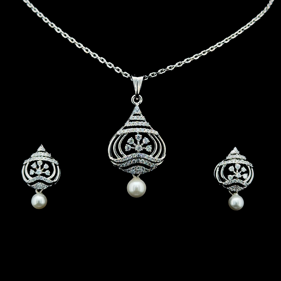 Pearl Whisper Bloom Necklace Set