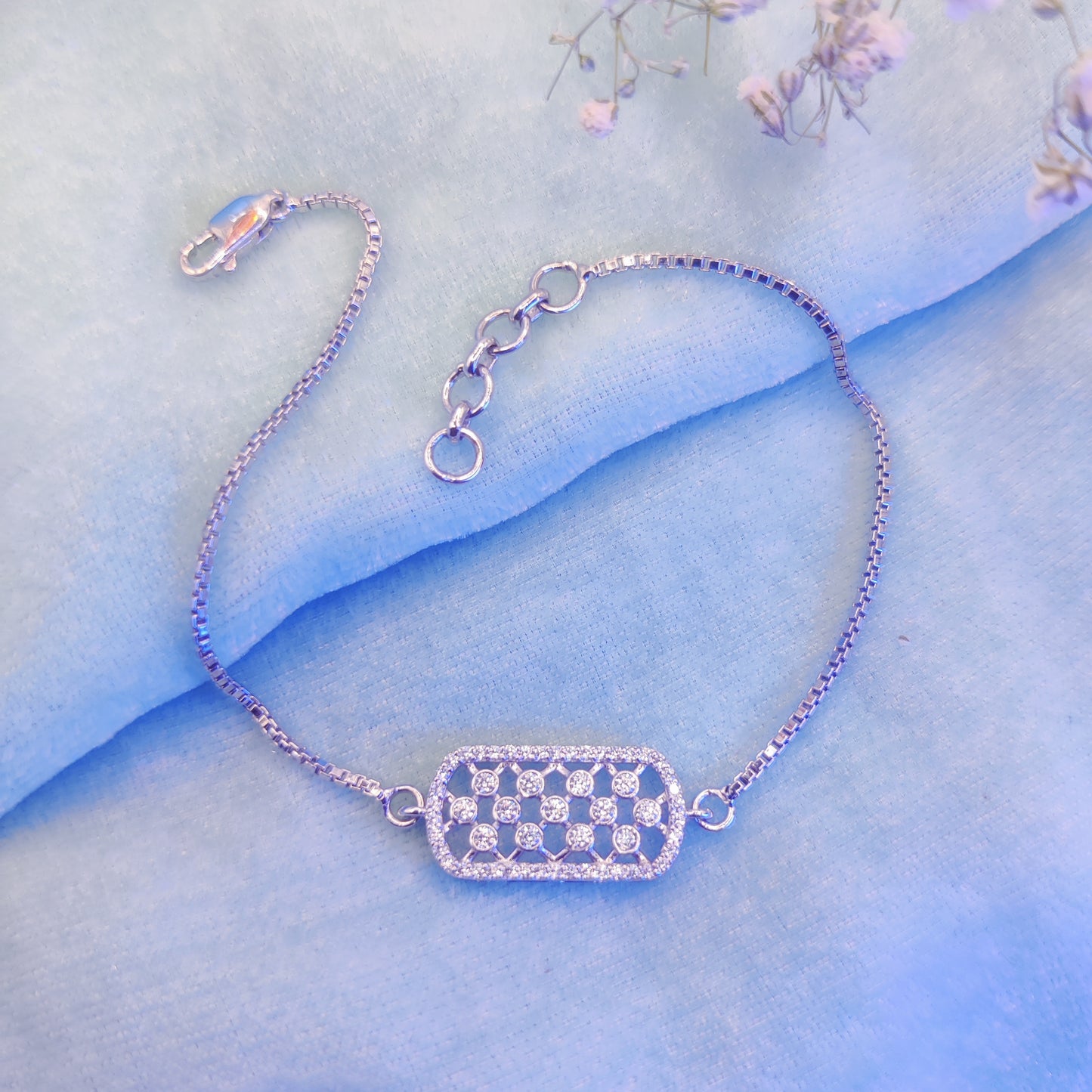 Whispers of Shine Chain Bracelet